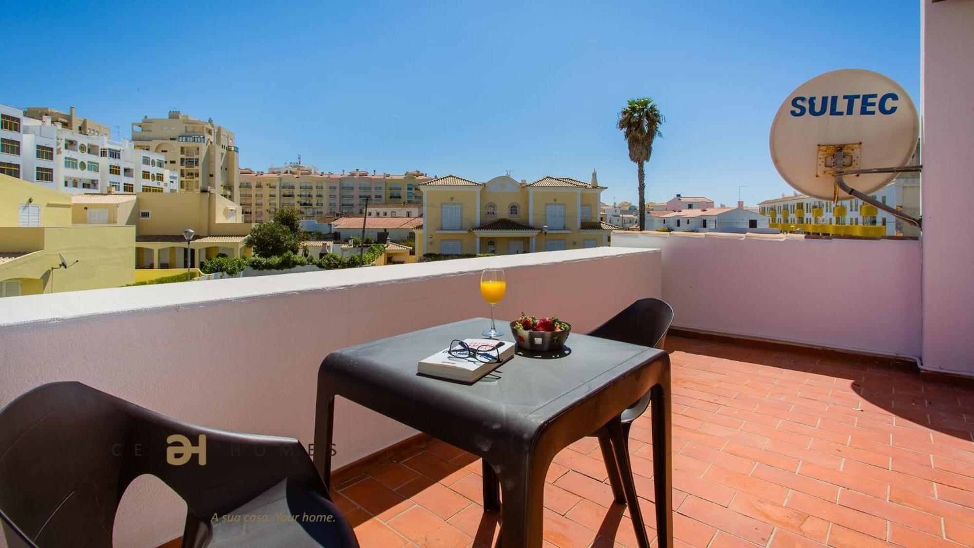Greice Homes-650 Meters From The Beach, 4 Bedrooms Villa For Holidays In Vilamoura-Quarteira Buitenkant foto